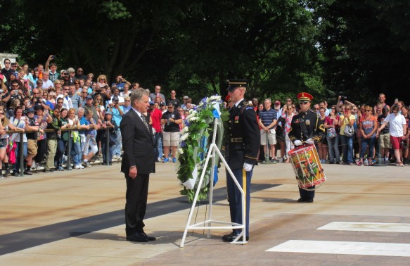 President of Finland Sauli Niinistö at the Grave of the Unknowns at Arlington Cemetery Virginia